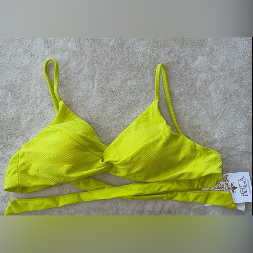 Becca Swim Prima Twist Front Bikini Top MEDIUM ZESTY - BRIGHT GREEN/ YELLOW